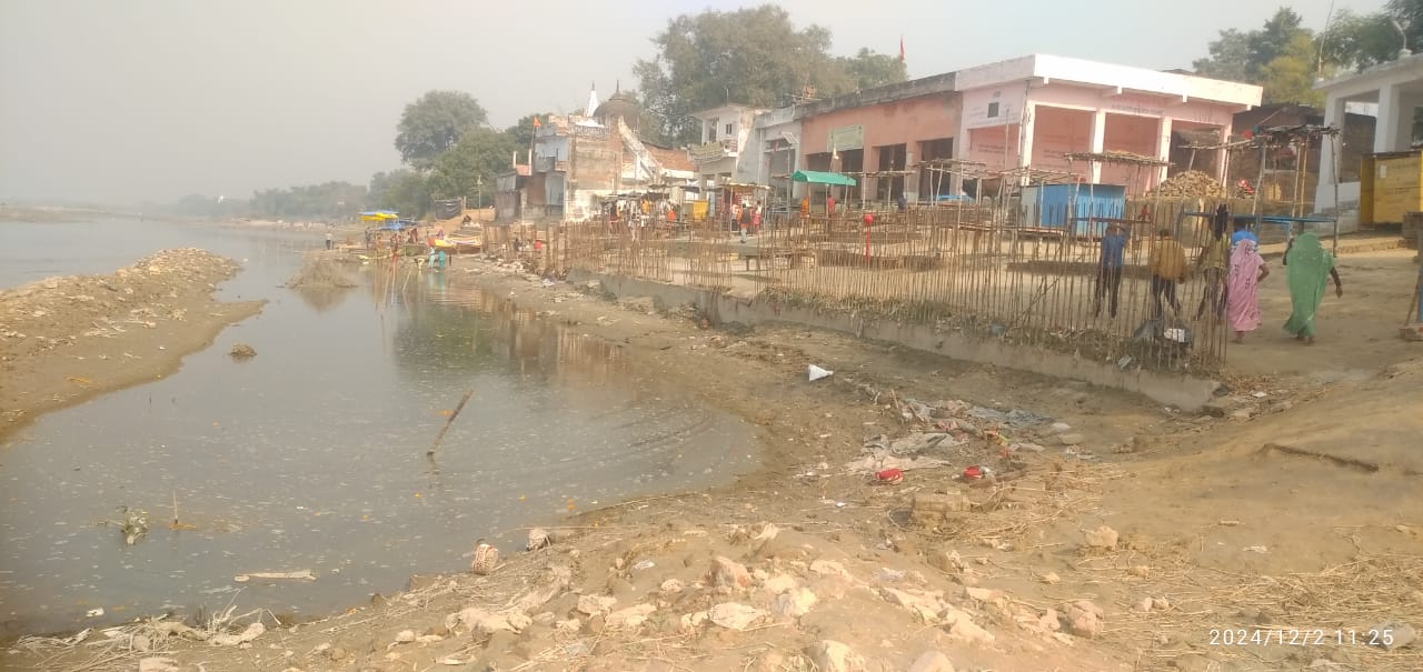 गंगा स्नान में रोड़ा बनी पर्यटन विभाग की बंद कायाकल्प योजना, आक्रोश