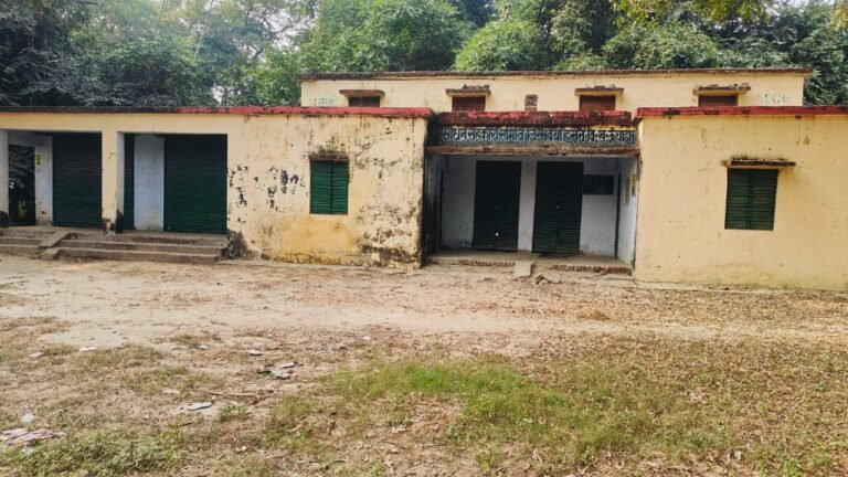 डीएपी के बाद अब किसानों को रुला रही यूरिया