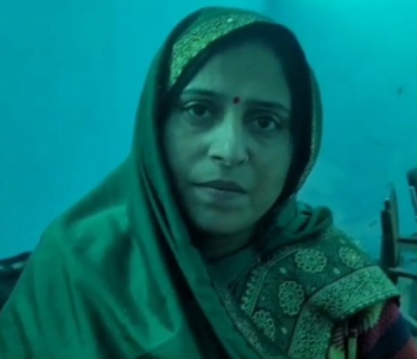 पति ने कर दिया जमीन का बैनामा, नाराज पत्नी ने किया आत्महत्या का प्रयास