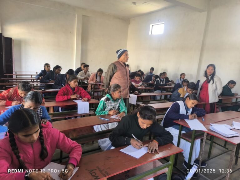 तहसील स्तरीय सड़क सुरक्षा  प्रतियोगिता में  जालिपा प्रसाद विद्यालय के छात्रों ने मारी बाजी