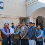 लुऑक्टा प्रतिनिधि मंडल की वार्ता विफल, शिक्षकों ने दिया ज्ञापन