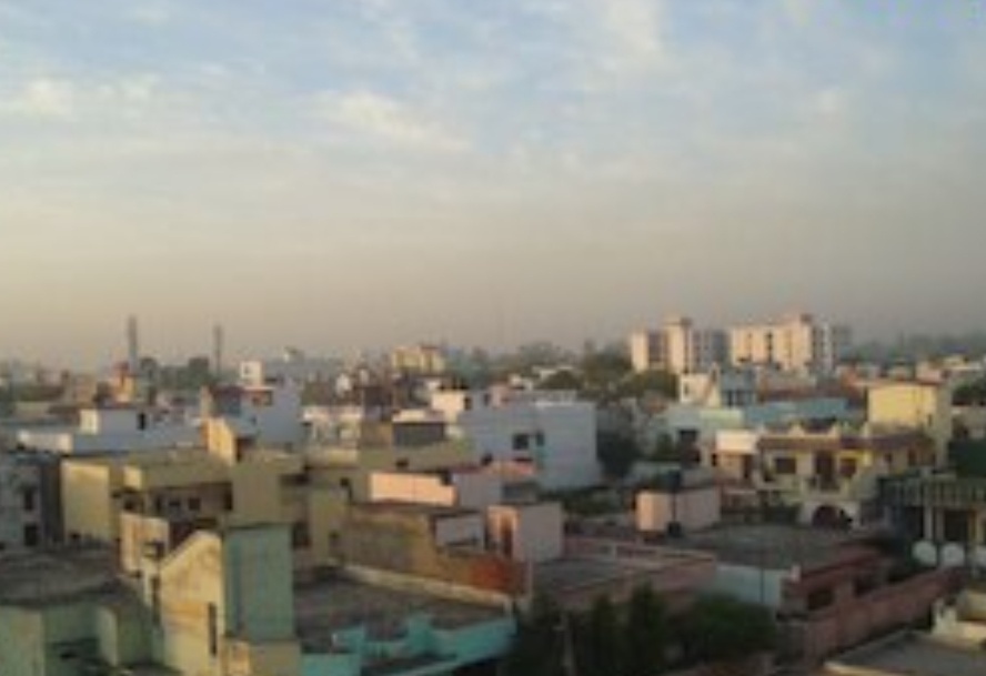 Screenshot 20251025 100216 यूपी के इस गांव में रहते हैं सबसे अधिक पढ़ें लिखे लोग