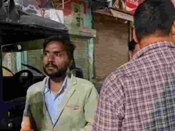 compressed image2025 10 16 06 41 44.026282 बाराबंकी में फर्जी मंडी अधिकारी गिरफ्तार, करता था वसूली