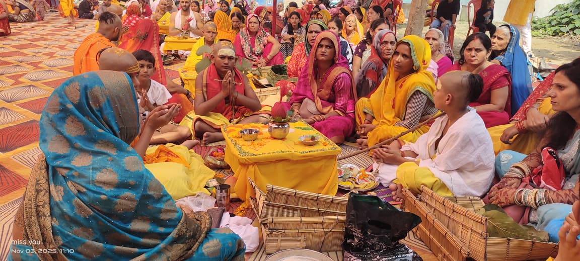 IMG 20251103 WA0192 सामूहिक यज्ञाेपवीत संस्कार में शामिल हुए 101 बटुक, महामंडलेश्वर ने दिया आशीर्वाद