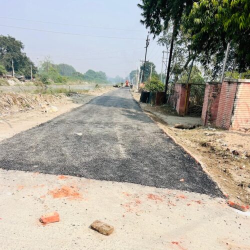IMG 20251115 WA0222 चेयरमैन पं बृजेश दत्त गौड़ का प्रयास लाया रंग, बनने लगी सड़क