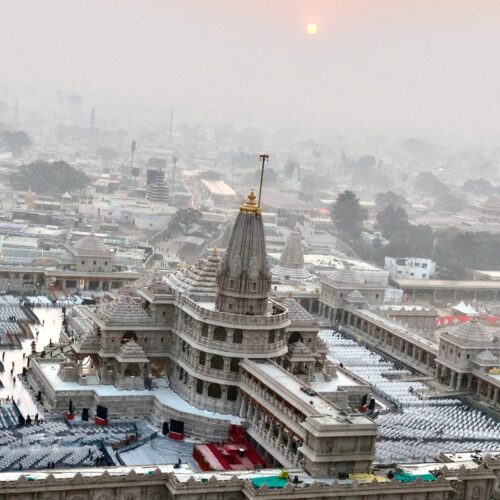 IMG 20251125 WA0032 अयोध्या के राम मंदिर परिसर में नमाज पढ़ने की कोशिश