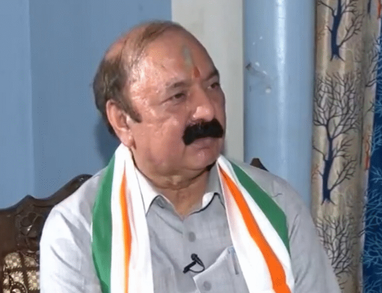 K L Sharma 1716024832885 1716024836780 अमेठी सांसद को अयोग्य घोषित करने के लिए हाई कोर्ट में रिट दायर