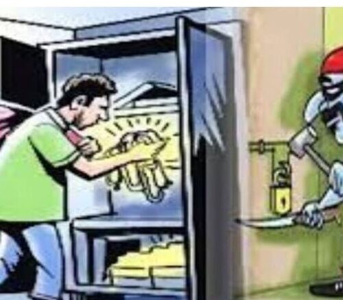 PH8 7 घर में घुसे चोरों ने पार किए पांच लाख के जेवरात