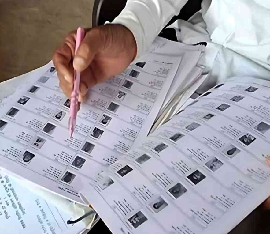 Screenshot 20251106 132556 बीएलओ घर-घर जाकर देंगे गणना प्रपत्र, यूपी में 1.62 लाख बीएलओ की तैनाती