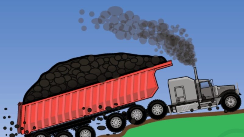 लखनऊ जा रहा ट्राला हाईवे पर पलटा, राहगीर जाम में फंसे