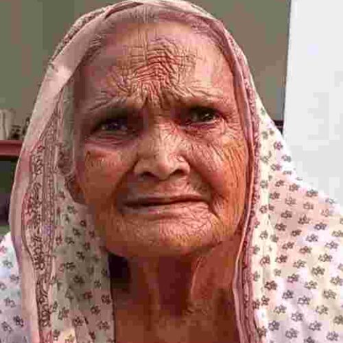 compressed image2025 11 23 14 23 00.708690 कागजों पर मृत दिखाकर बुजुर्ग की रोक दी पेंशन