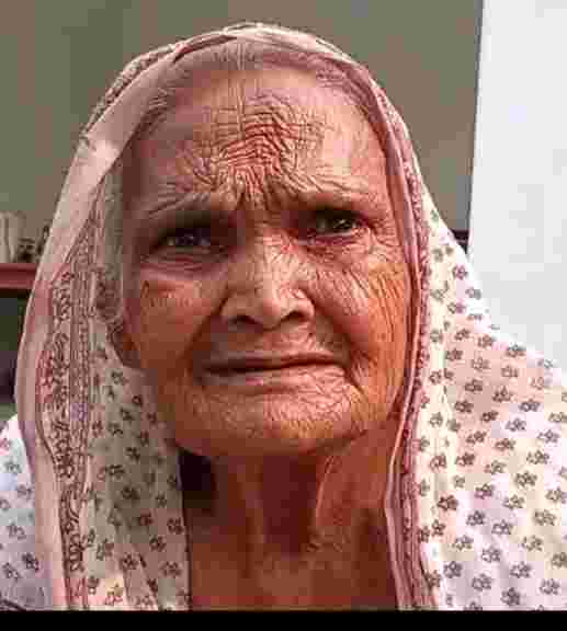 compressed image2025 11 23 14 23 00.708690 कागजों पर मृत दिखाकर बुजुर्ग की रोक दी पेंशन