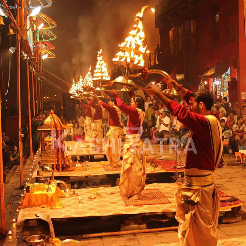 evening ganga aarti at dashashwamedh ghat चेयरमैन की मेहनत लाई रंग, आज डलमऊ में दिखेंगी काशी की झलक