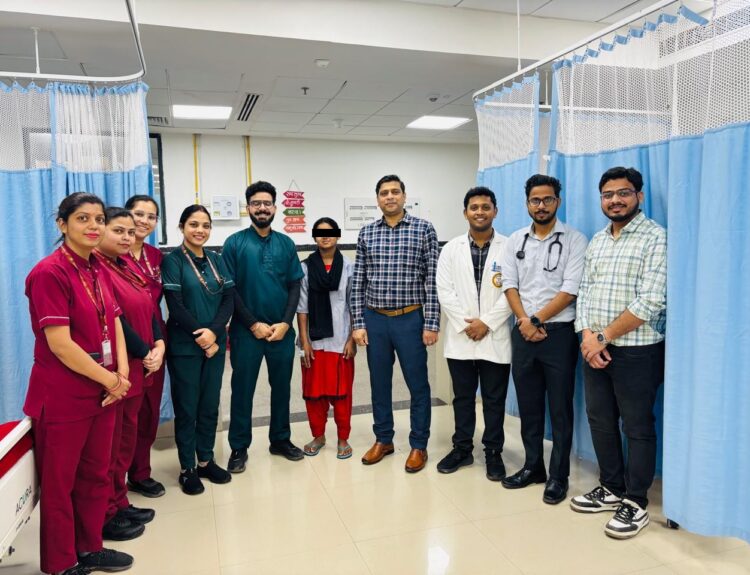 IMG 20251205 WA0232 रायबरेली एम्स की एक और उपलब्धि , पहली बार बच्ची के जन्मजात जुड़े हुए गुर्दों का किया सफल उपचार