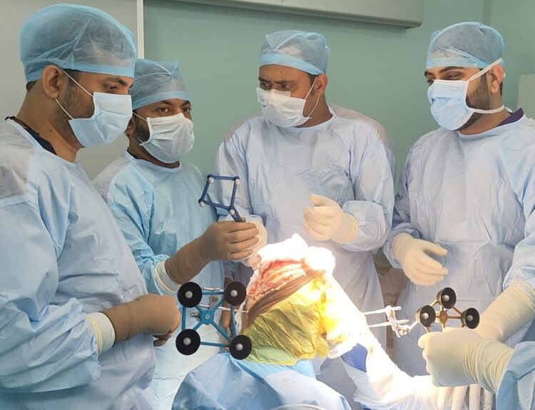 IMG 20251219 WA0231 रोबोट की मदद से रायबरेली एम्स में हुआ घुटने का सफल प्रत्यारोपण