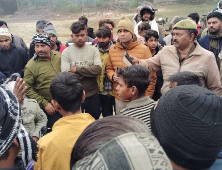 Screenshot 20251220 222423 रायबरेली के बछरावां में अराजकतत्वों ने आंबेडकर की प्रतिमा तोड़ी, ग्रामीणों में रोष