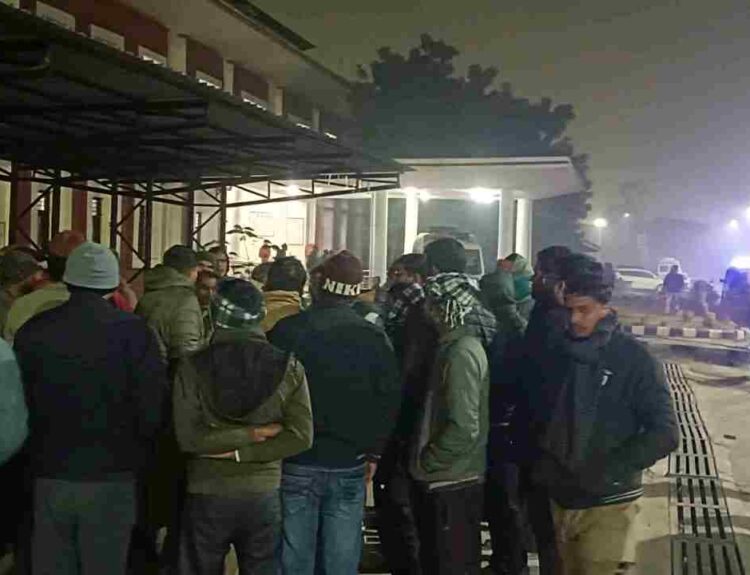 compressed image2025 12 18 21 43 02.926896 क्रेन के सामान की चपेट में आकर आरेडिका में वाहन चालक की मौत