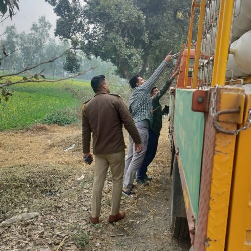 IMG 20260119 WA0244 हाईवे पर सीएनजी गैस का रिसाव, पुलिस व चालक की सूझबूझ से टला बड़ा हादसा