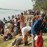 महाशिवरात्रि पर डलमऊ में आस्था का सैलाब, गंगा स्नान के लिए उमड़े श्रद्धालु