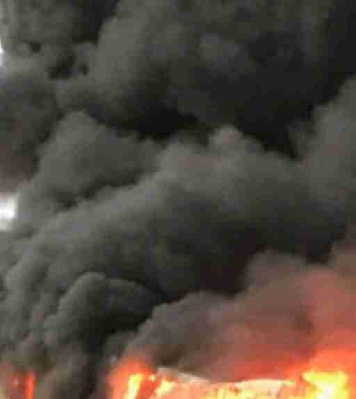 compressed image2026 02 16 21 24 11.208763 केमिकल ड्रम फटने से 30 से अधिक कर्मचारी झुलसे, मचा हड़कंप