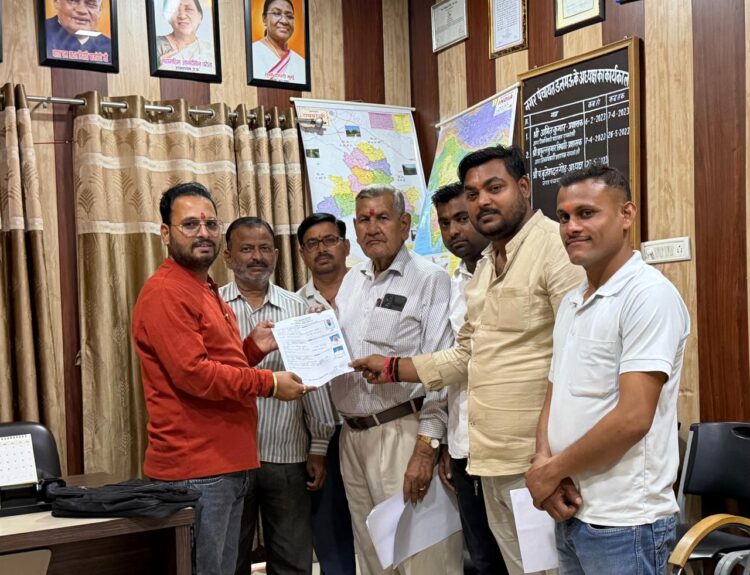 IMG 20260331 WA01461 भारत विकास परिषद डलमऊ शाखा के अध्यक्ष बने शुभम गौड़, दायित्वधारियों ने ली शपथ