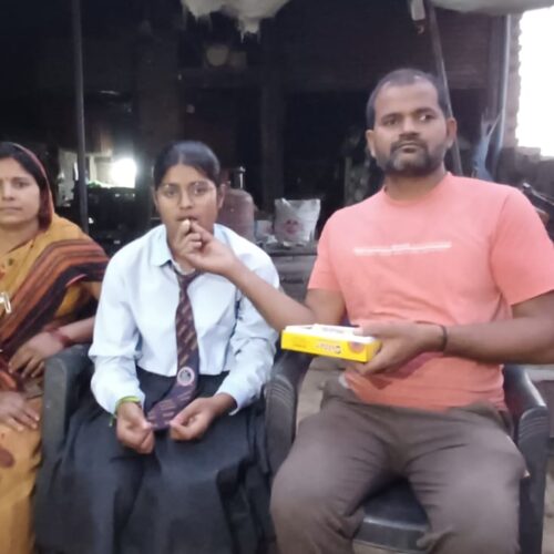 IMG 20260423 WA0163 चाट विक्रेता की बेटी ने प्रदेश में आठवां स्थान पाकर रचा इतिहास