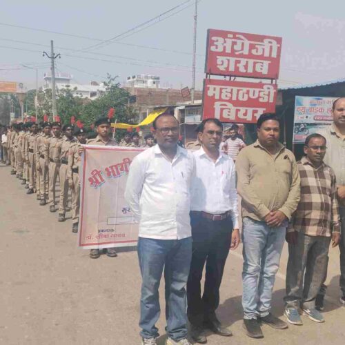 compressed image2026 04 17 10 59 19.454402 रायबरेली के भागीरथी इंटर कॉलेज में 'स्कूल चलो अभियान' रैली, छात्रों ने लिया भाग