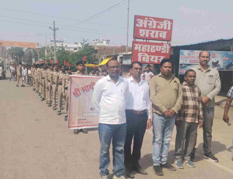 compressed image2026 04 17 10 59 19.454402 रायबरेली के भागीरथी इंटर कॉलेज में 'स्कूल चलो अभियान' रैली, छात्रों ने लिया भाग