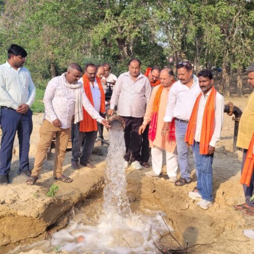 IMG 20260512 WA0226 डलमऊ के चौहट्टा मोहल्ले में बड़े नलकूप का उद्घाटन, पेयजल संकट होगा दूर